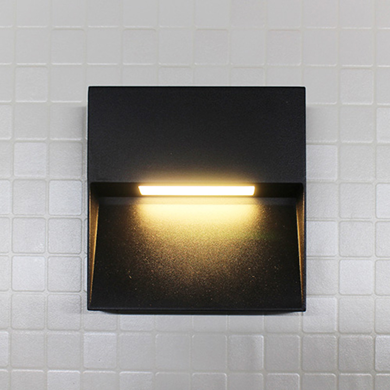 Waterproof Modern Wall Mounted LED Outdoor Sconce Lighting