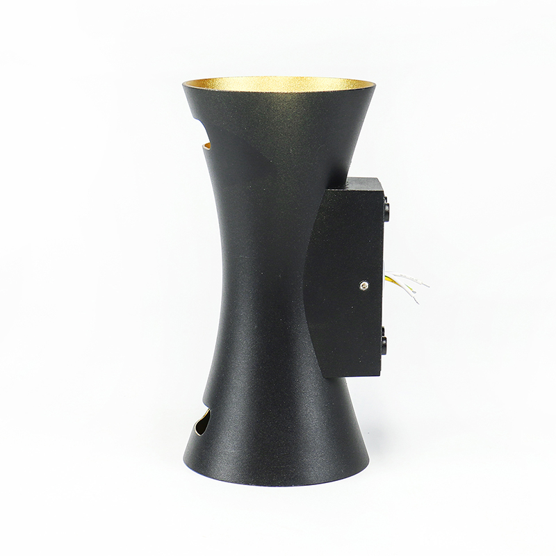 Waterproof Ip65 Led Modern Outdoor Wall Lamp