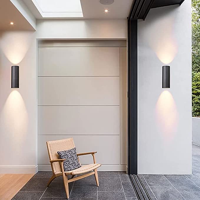 Architectural Trends 2025: Why ‘Lights Up And Down’ Fixtures Are Defining Modern Home Facades