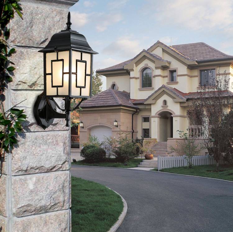 How Long Do Garden Lights Last?