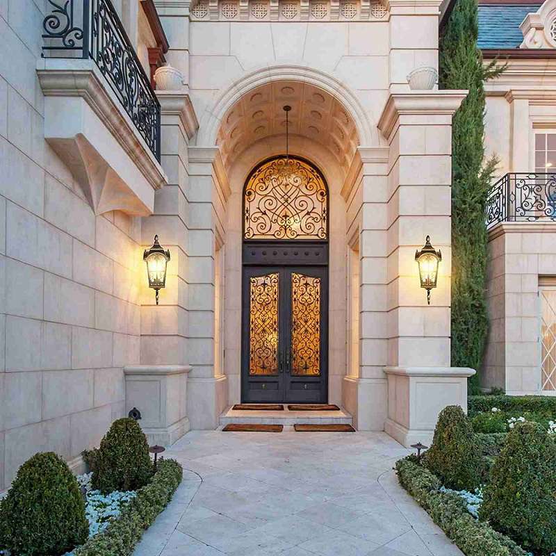 What Outdoor Lighting is Best for Garden Projects?