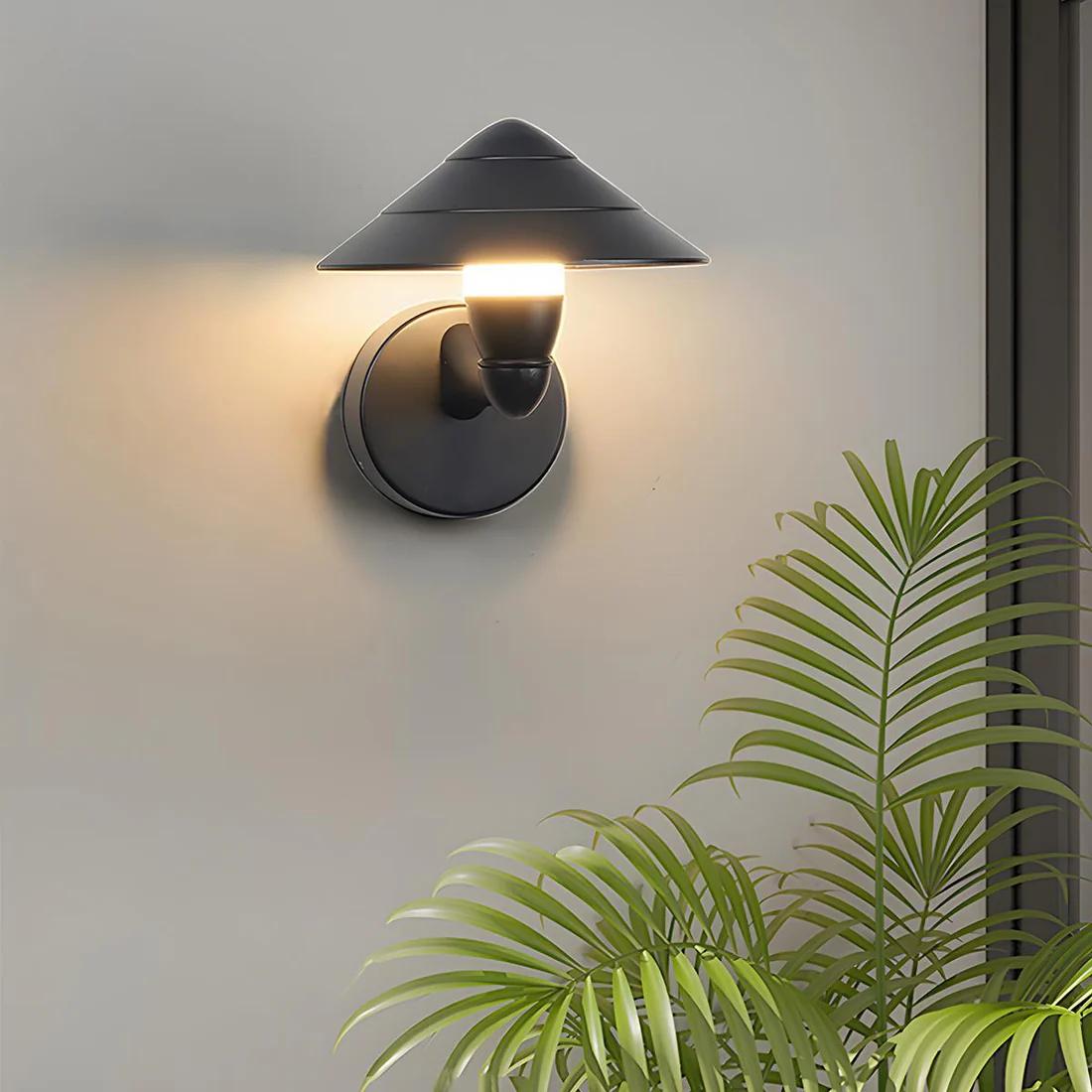 What Causes Lights to Flicker?