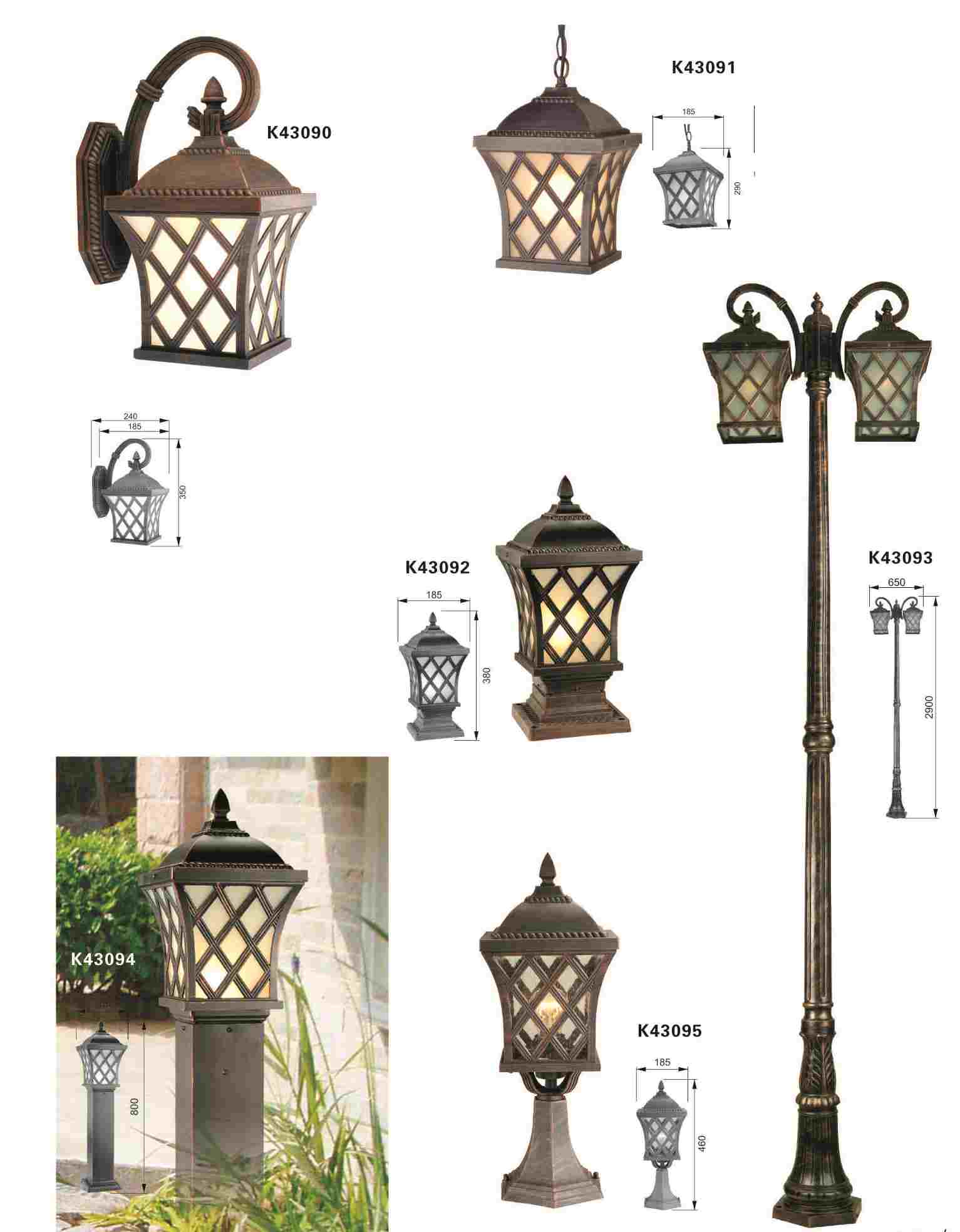 old fashioned lamp post for garden