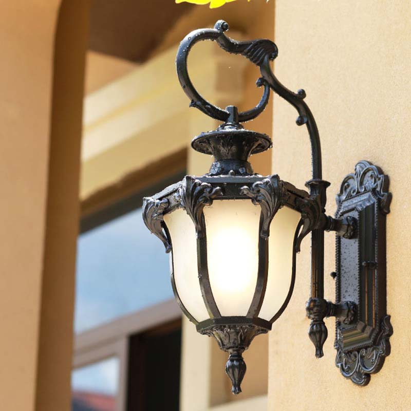 Antique Bronze Outdoor Wall Light