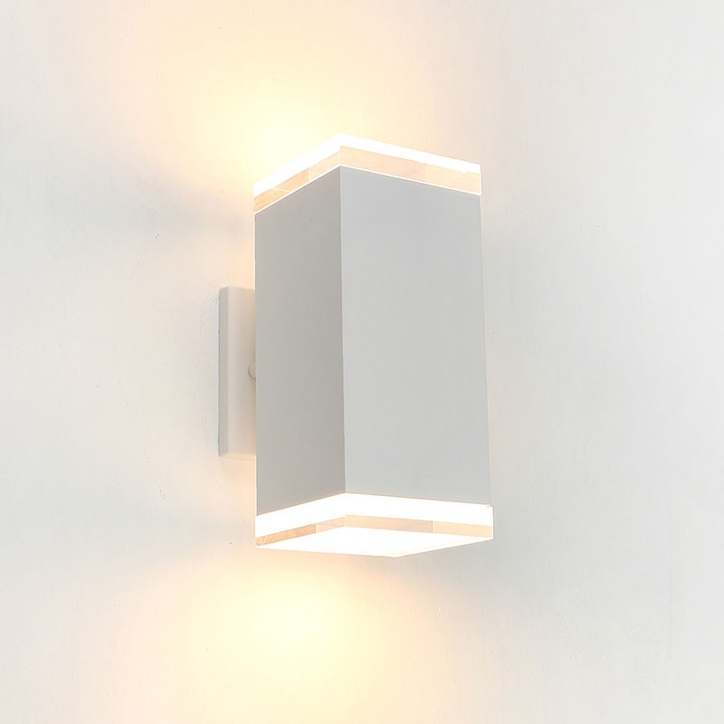  LED Outdoor Wall Sconce